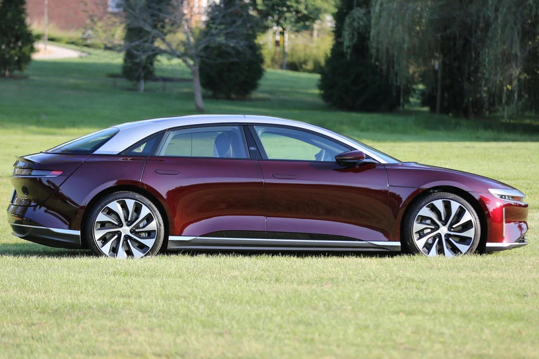 2023 Lucid Air - Image 3 of 31