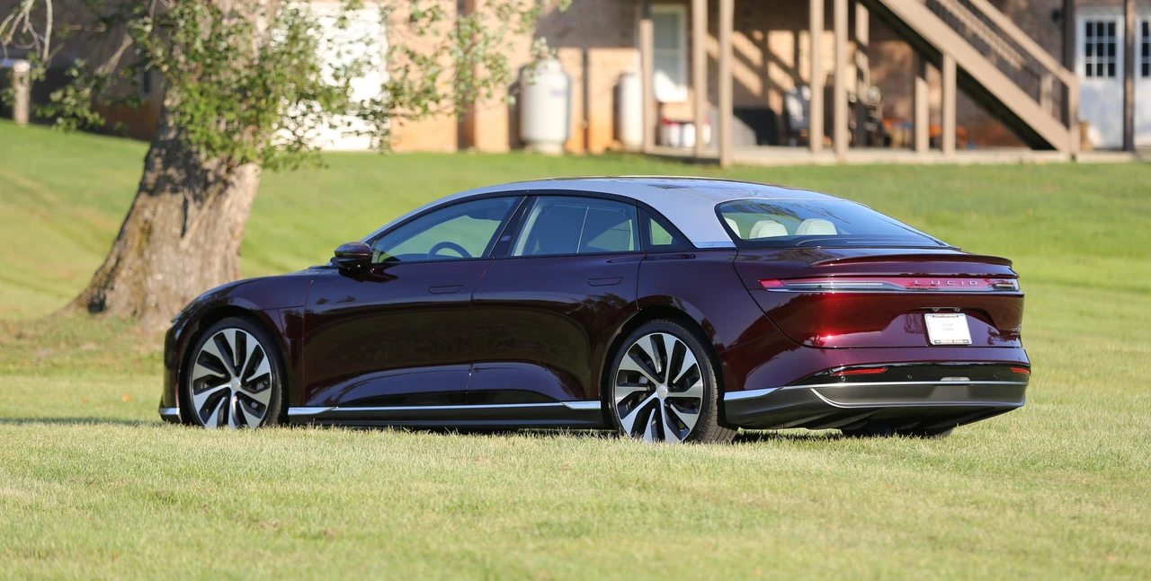 2023 Lucid Air - Image 9 of 31