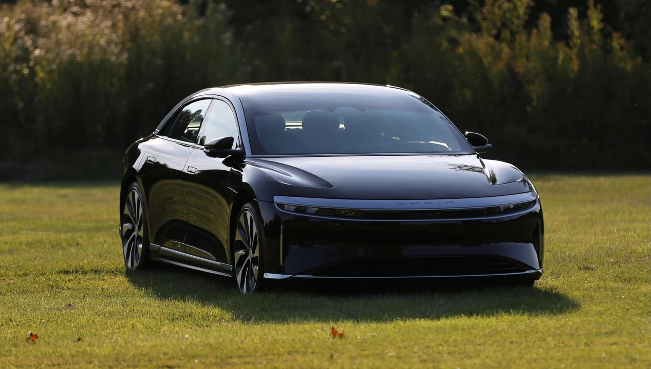 2023 Lucid Air - Image 18 of 31