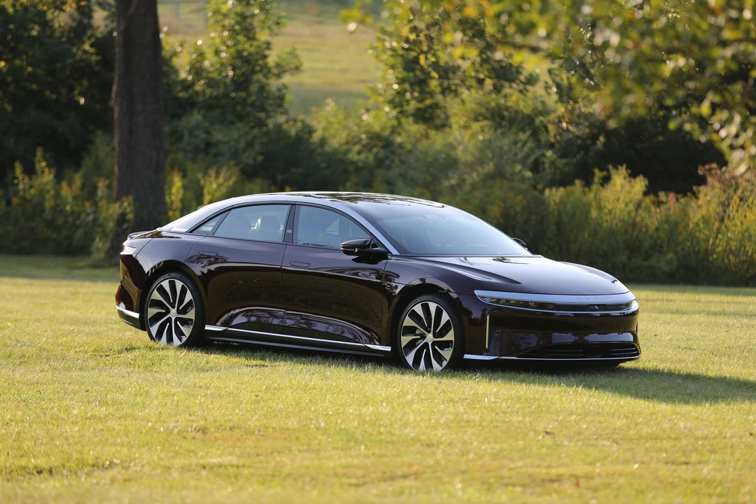 2023 Lucid Air - Image 15 of 31