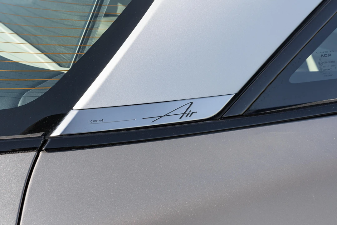 2023 Lucid Air - Image 27 of 31