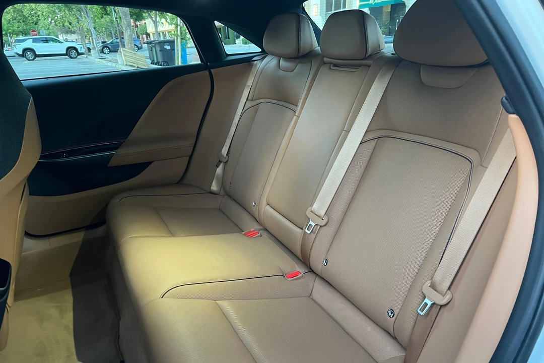 2023 Lucid Air - Image 17 of 31