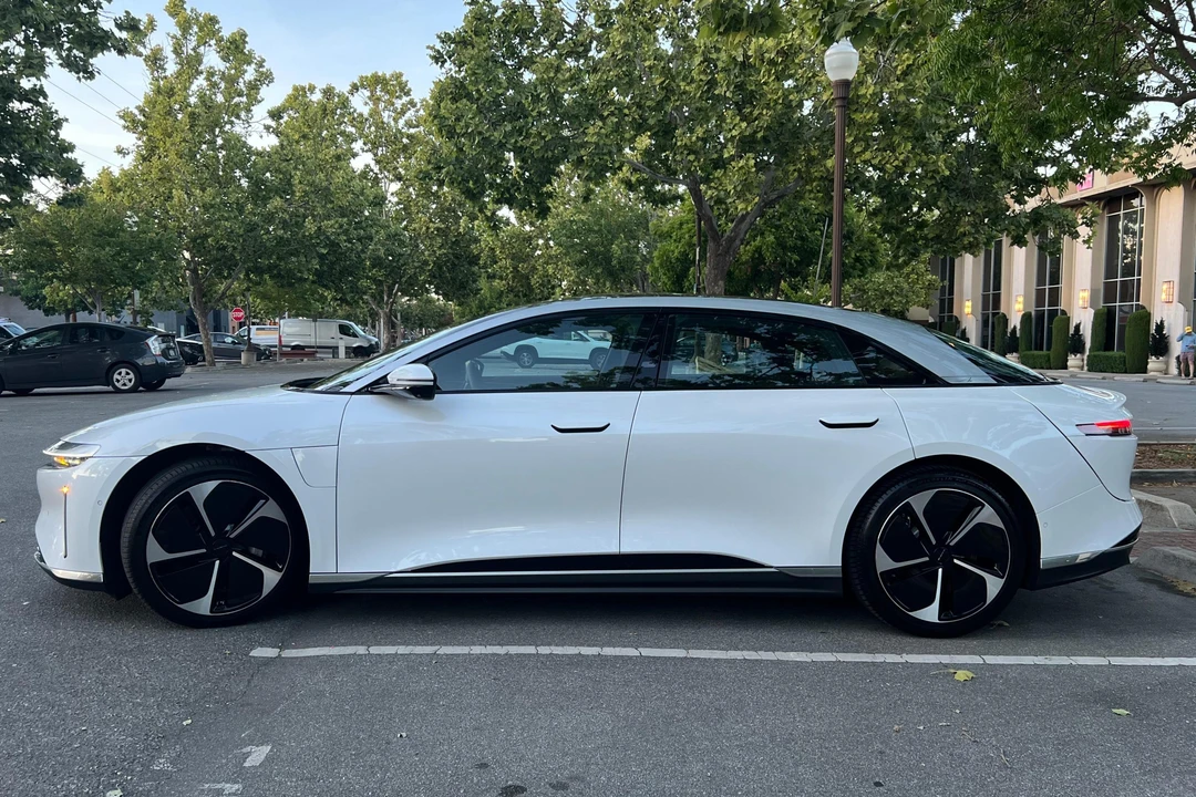 2023 Lucid Air - Image 3 of 31