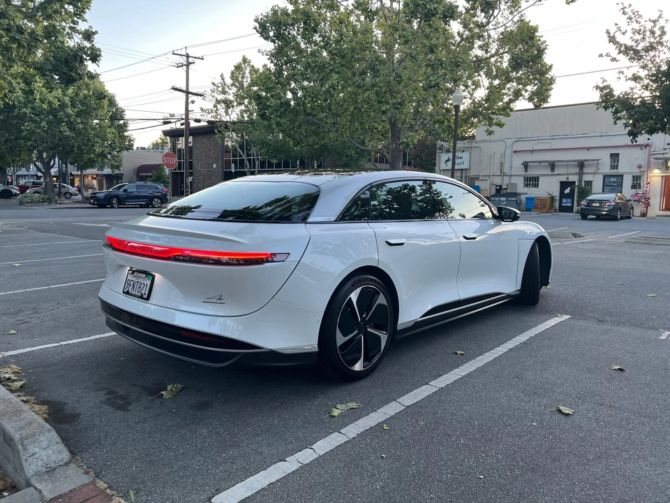 2023 Lucid Air - Image 8 of 31