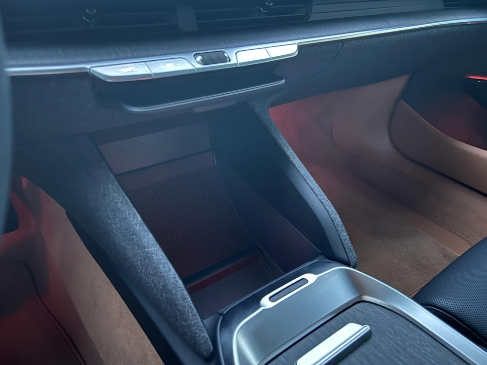 2023 Lucid Air - Image 24 of 31