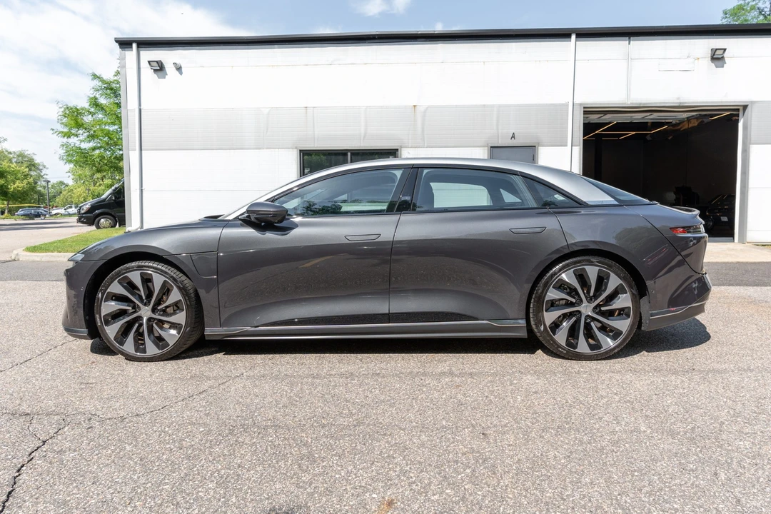 2023 Lucid Air - Image 10 of 31