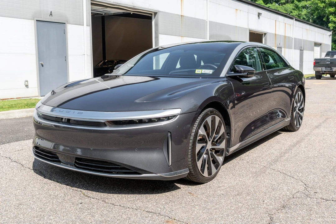 2023 Lucid Air - Image 2 of 31