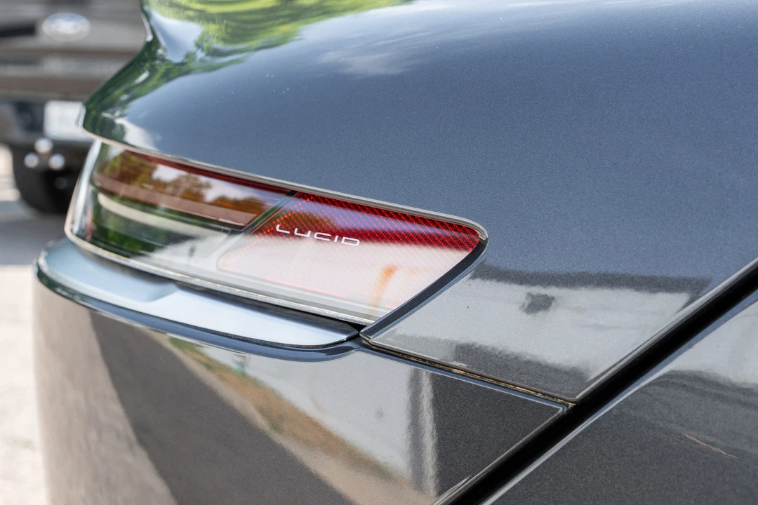2023 Lucid Air - Image 17 of 31