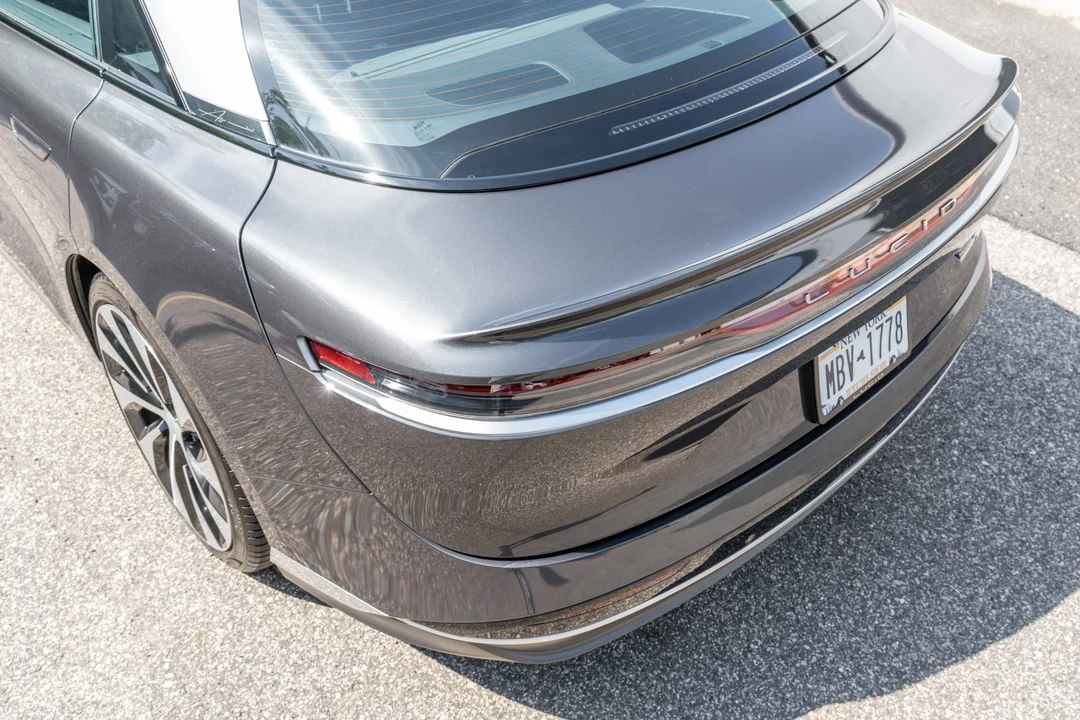 2023 Lucid Air - Image 23 of 31
