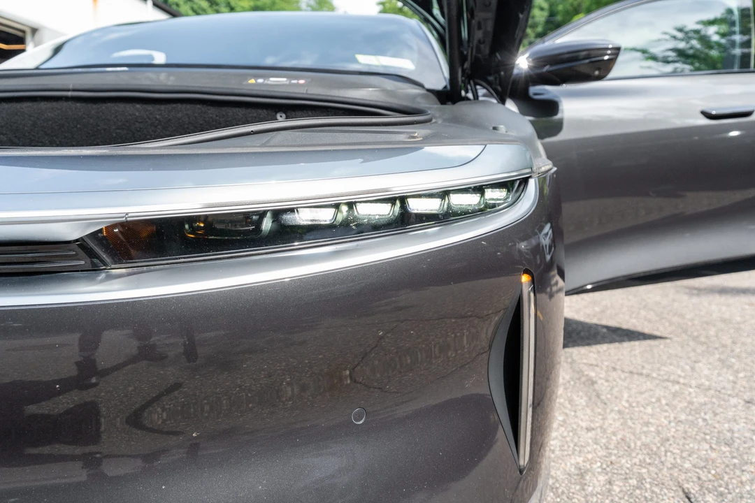 2023 Lucid Air - Image 28 of 31