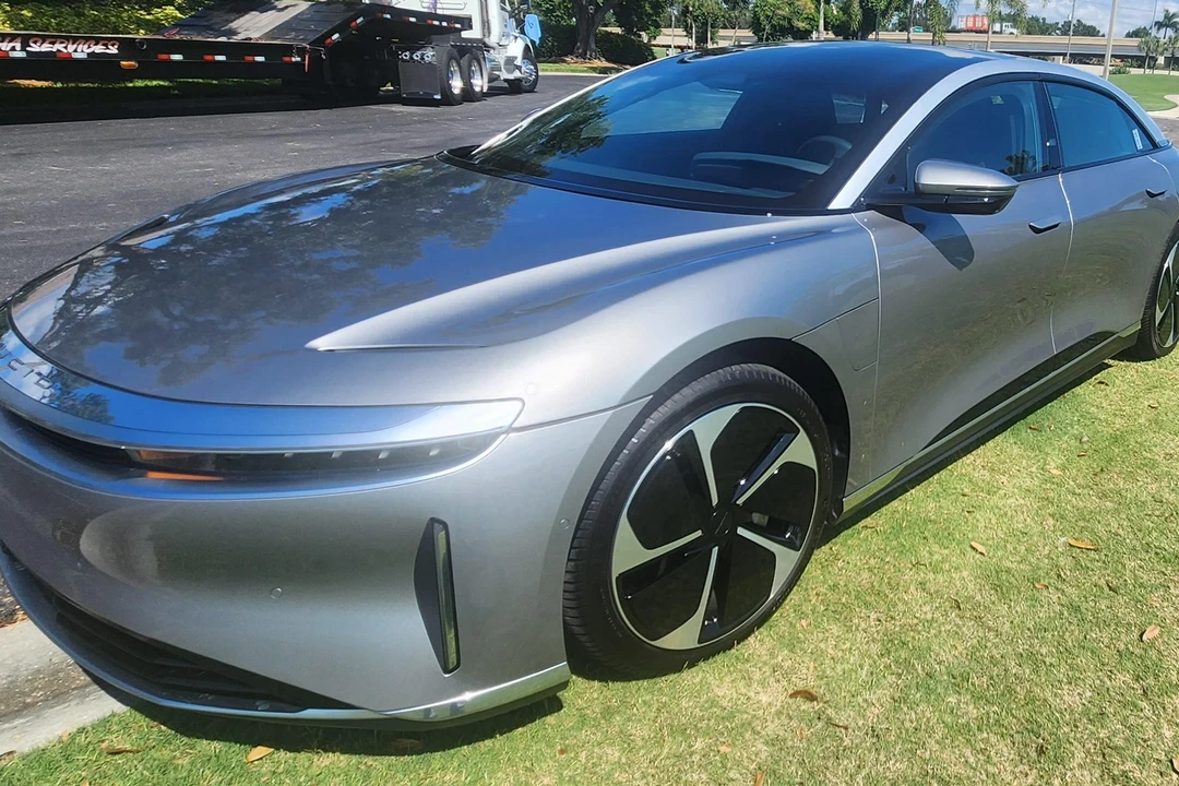 2023 Lucid Air - Image 8 of 31