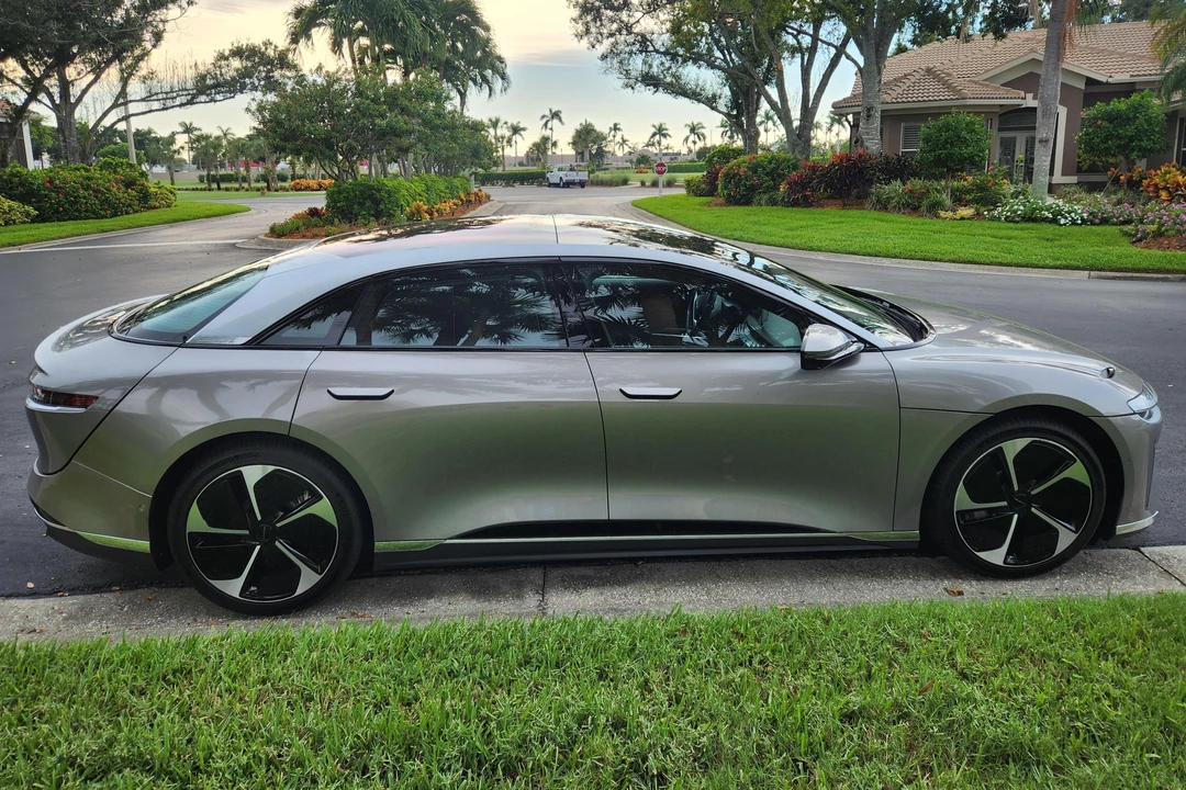 2023 Lucid Air - Image 3 of 31