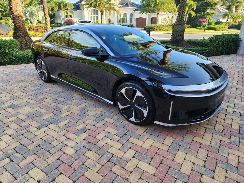 2023 Lucid Air - Image 7 of 24