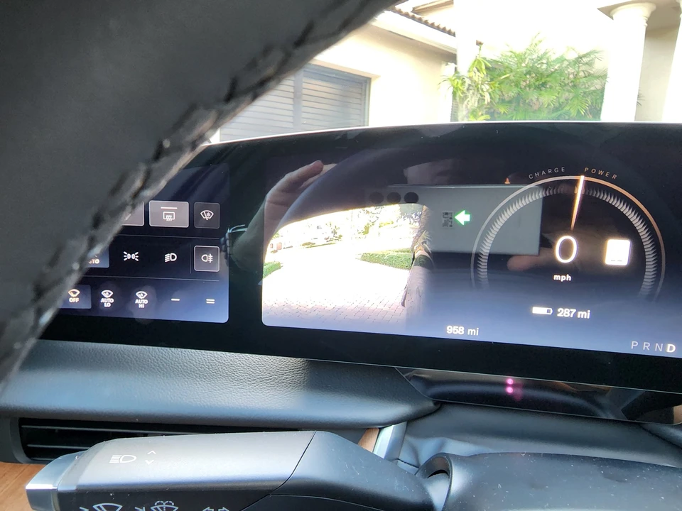 2023 Lucid Air - Image 20 of 24