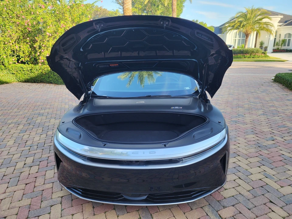 2023 Lucid Air - Image 10 of 24