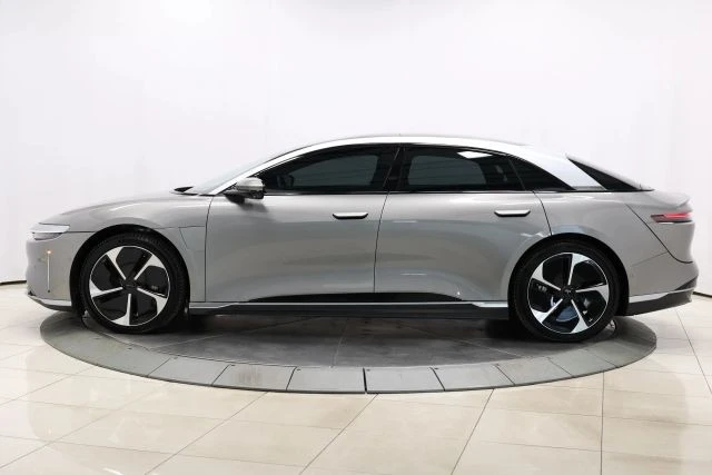 2023 Lucid Air - Image 8 of 12