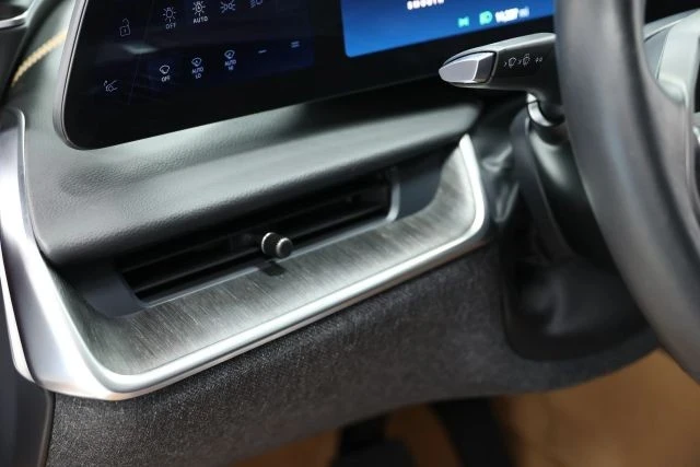 2023 Lucid Air - Image 18 of 21