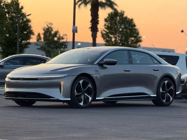 2023 Lucid Air - Image 14 of 21