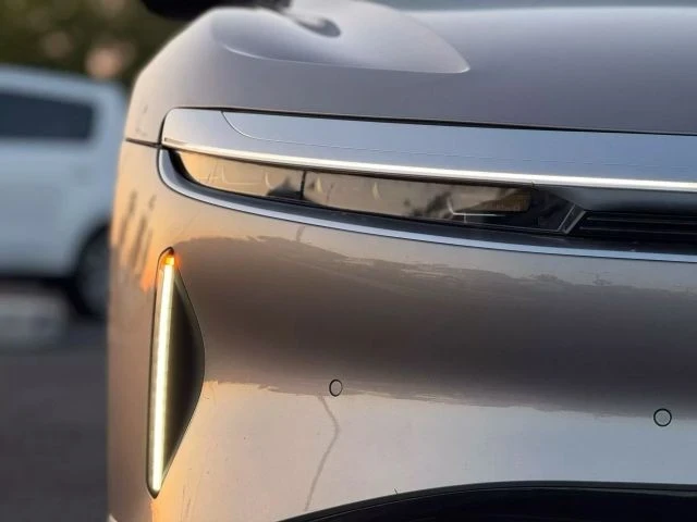 2023 Lucid Air - Image 6 of 12