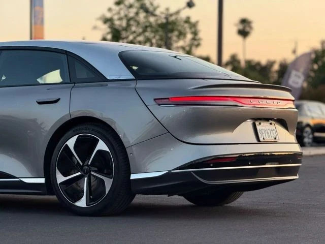 2023 Lucid Air - Image 12 of 12