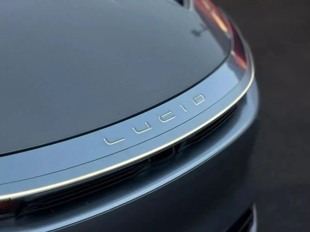 2023 Lucid Air - Image 4 of 12