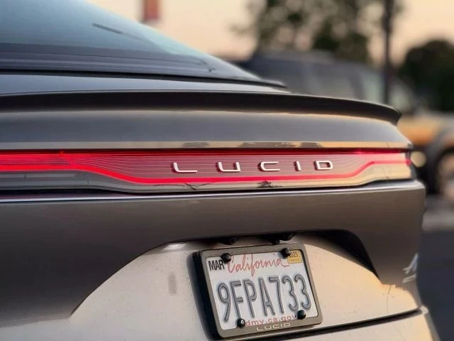 2023 Lucid Air - Image 13 of 21