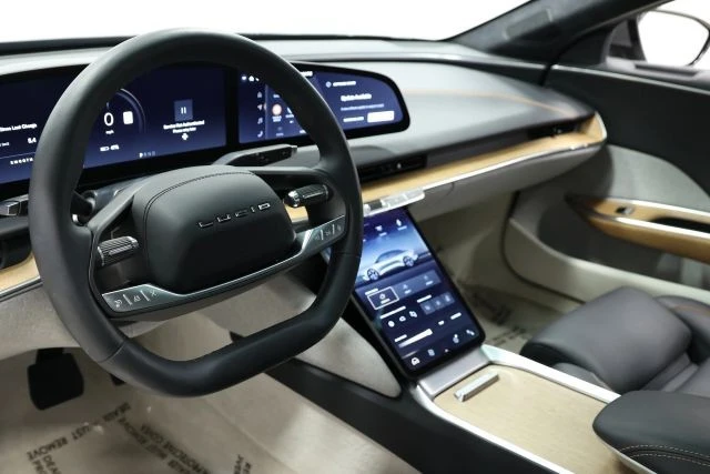 2023 Lucid Air - Image 2 of 12