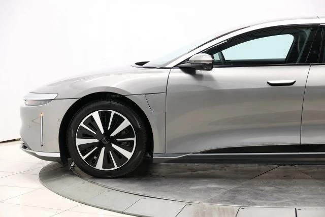 2023 Lucid Air - Image 7 of 12
