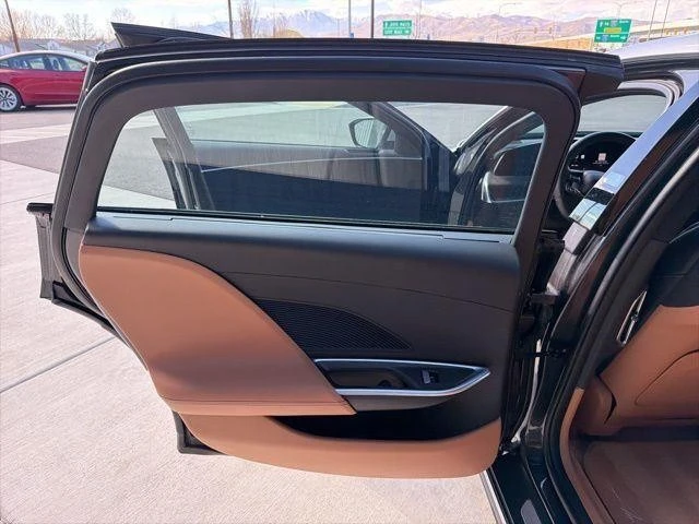 2023 Lucid Air - Image 14 of 21