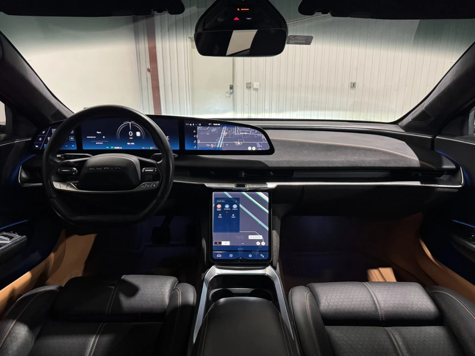 2023 Lucid Air - Image 15 of 21