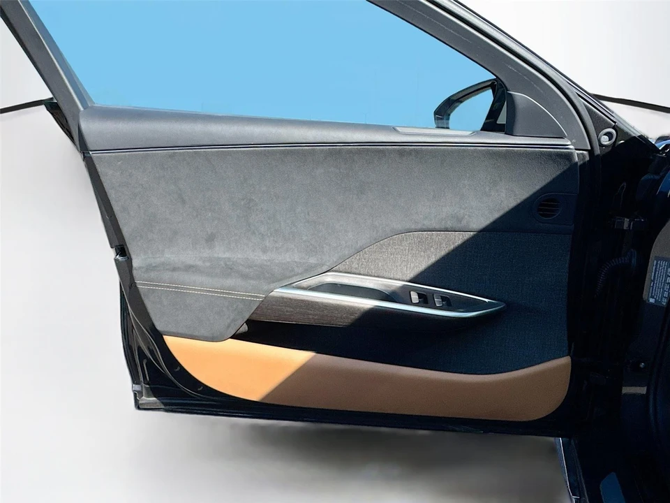 2023 Lucid Air - Image 17 of 21