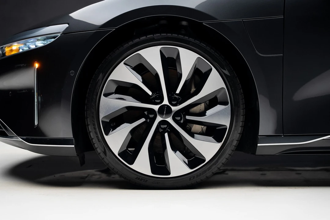 2023 Lucid Air - Image 20 of 21