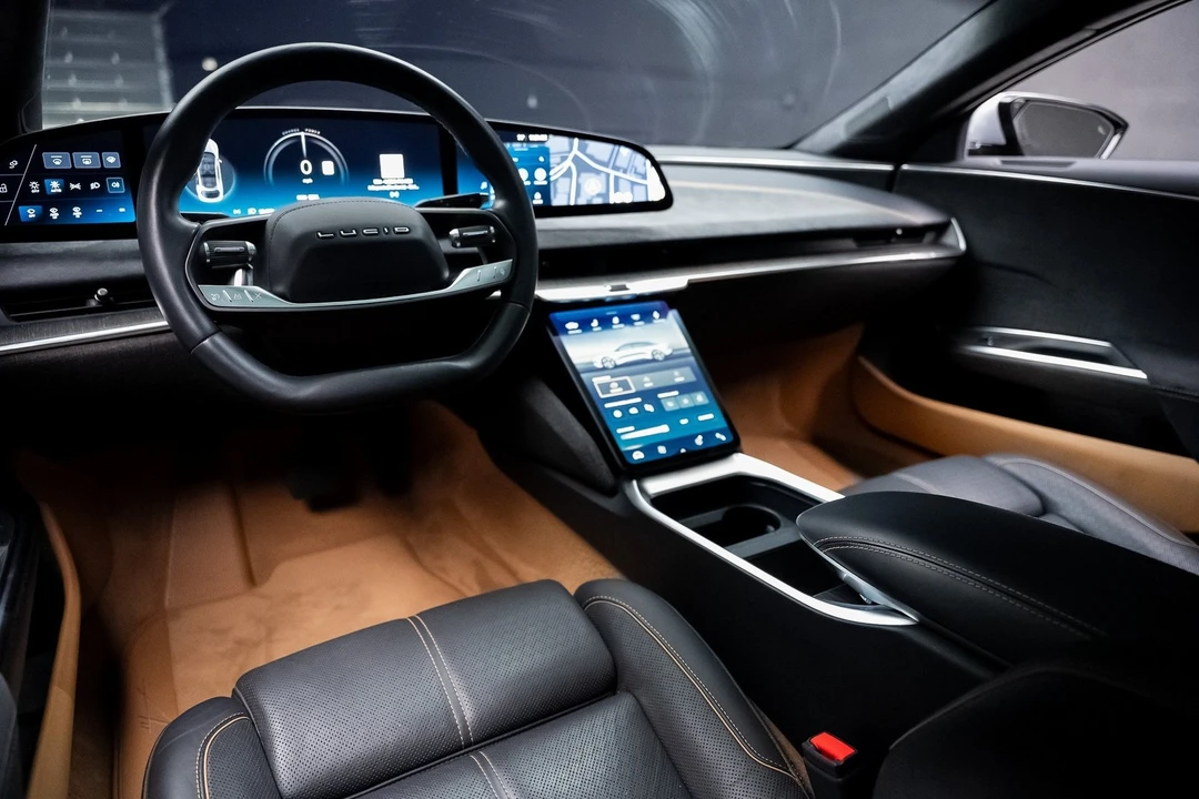2023 Lucid Air - Image 2 of 12