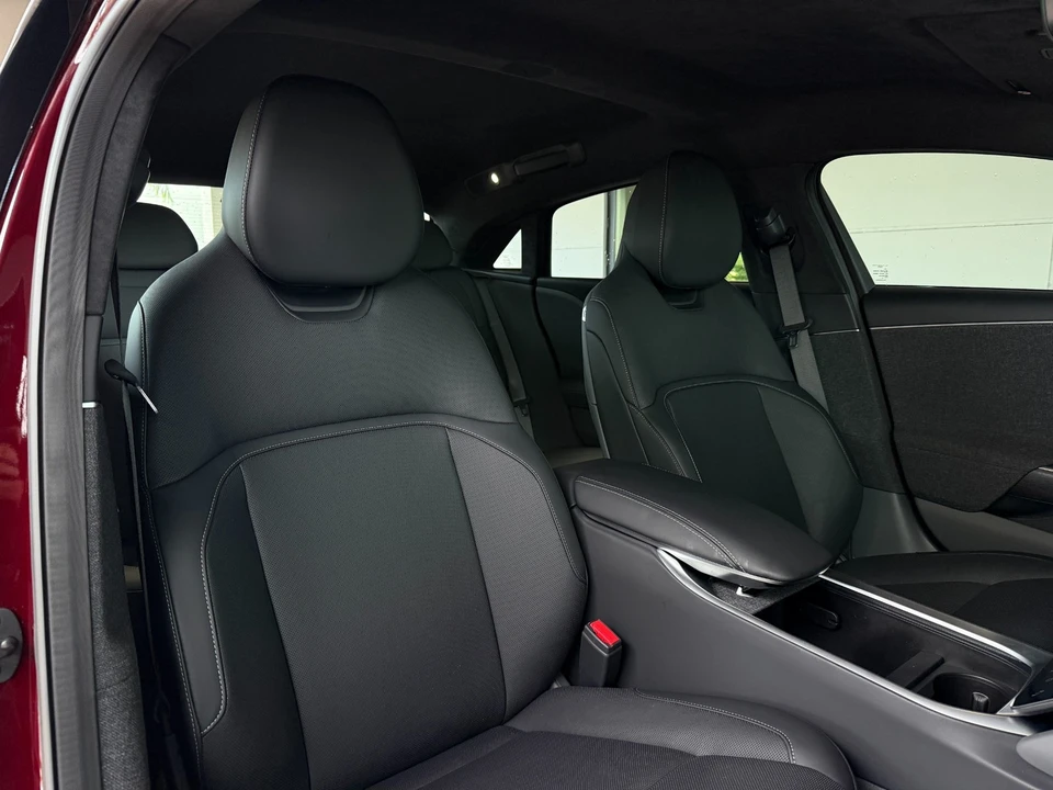 2023 Lucid Air - Image 20 of 21
