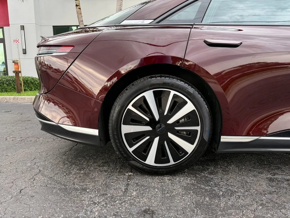 2023 Lucid Air - Image 4 of 21