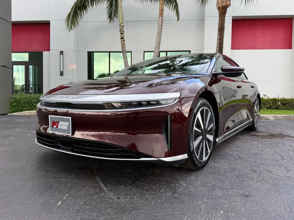 2023 Lucid Air - Image 10 of 21