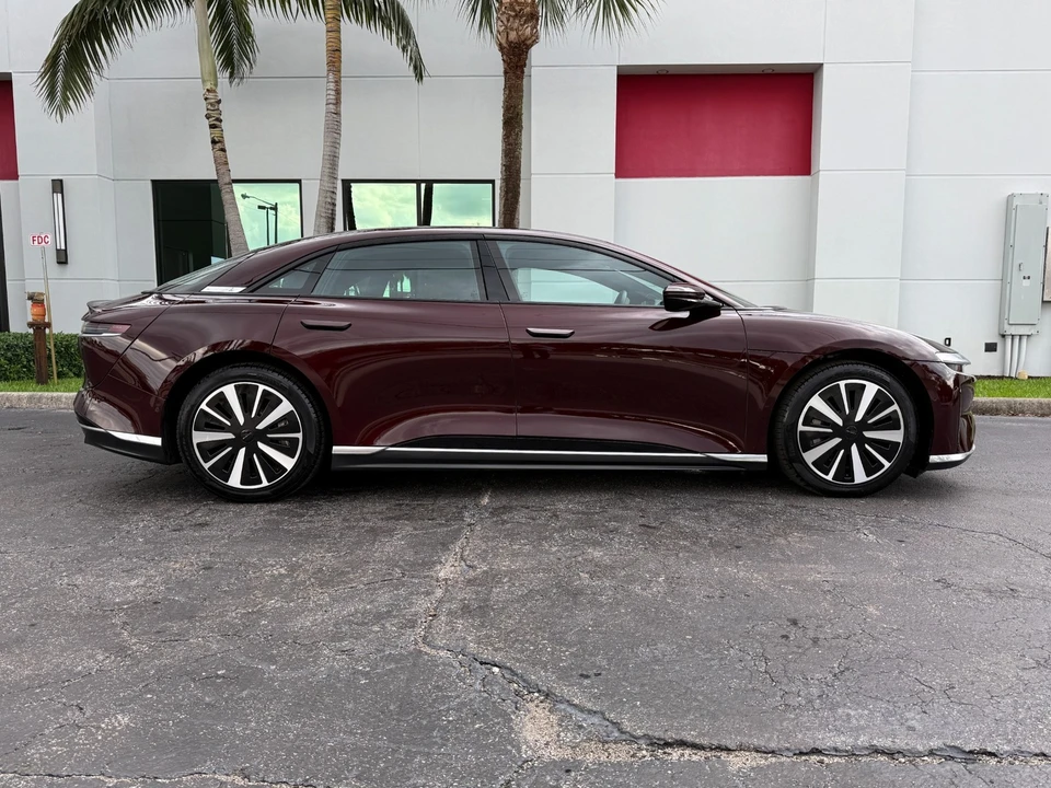 2023 Lucid Air - Image 2 of 21
