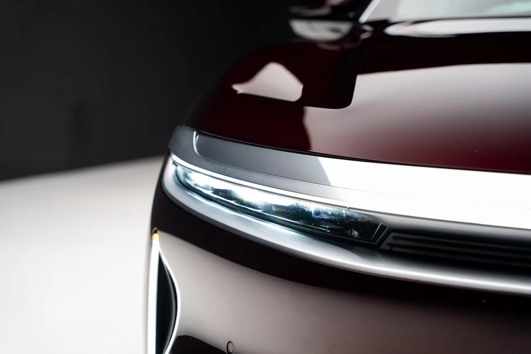 2023 Lucid Air - Image 9 of 12