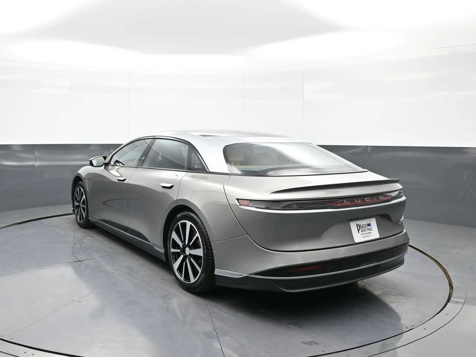2023 Lucid Air - Image 8 of 12