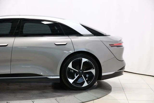 2023 Lucid Air - Image 9 of 12