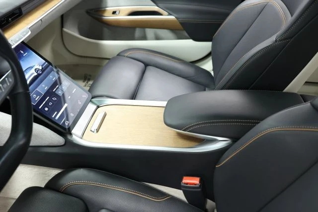 2023 Lucid Air - Image 18 of 21