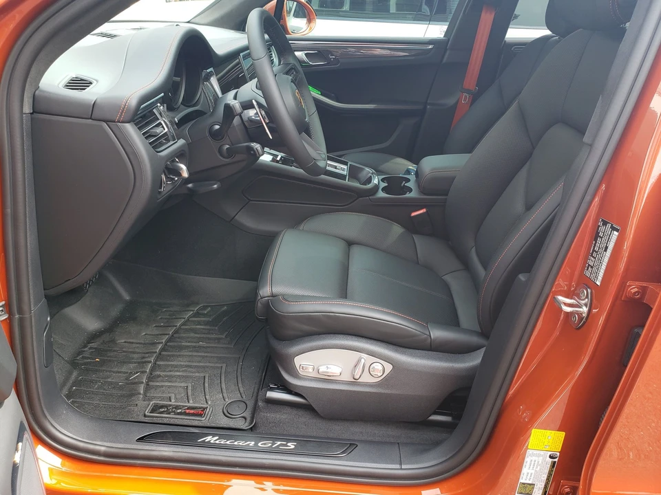 2023 Porsche Macan GTS - Image 4 of 7