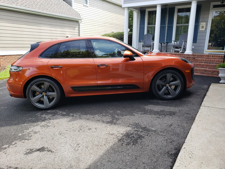 2023 Porsche Macan GTS - Image 5 of 7