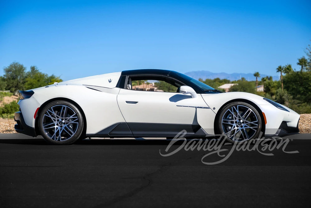 2023 Maserati MC20 Cielo - Image 7 of 31