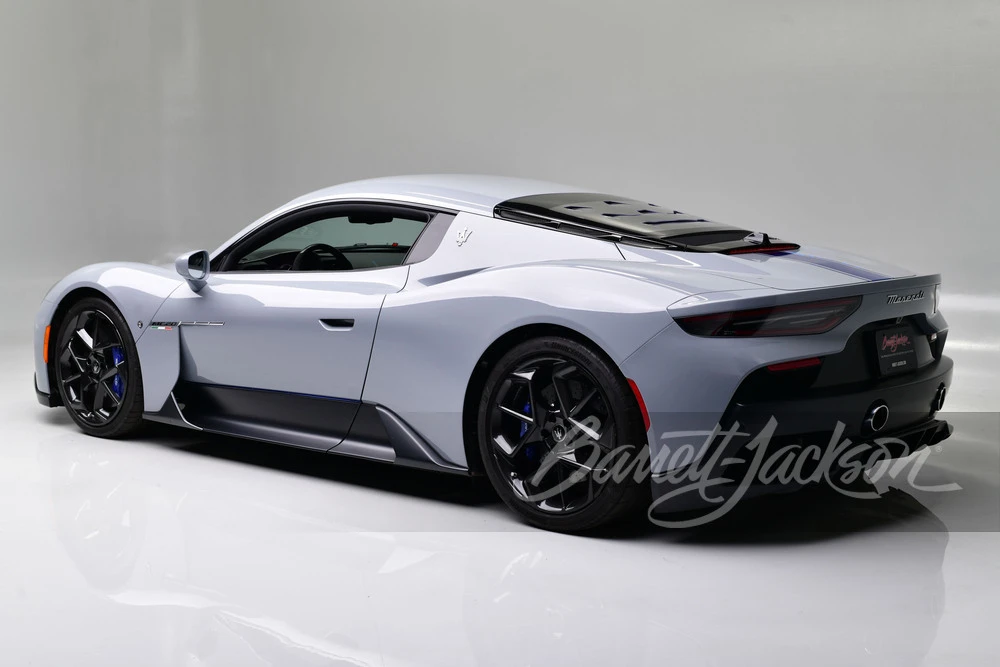 2023 Maserati MC20 - Image 20 of 31