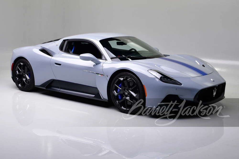 2023 Maserati MC20 - Image 16 of 31