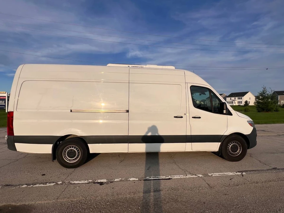 2023 Mercedes-Benz VS30 Sprinter - Image 8 of 23