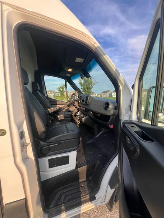 2023 Mercedes-Benz VS30 Sprinter - Image 20 of 23