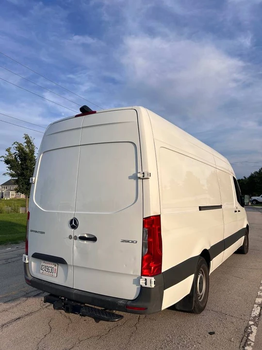 2023 Mercedes-Benz VS30 Sprinter - Image 7 of 23
