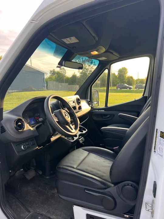 2023 Mercedes-Benz VS30 Sprinter - Image 17 of 23